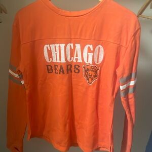 Chicago Bears ladies sweatshirt. NWOT. Size small. Has thumb holes in sleeves.